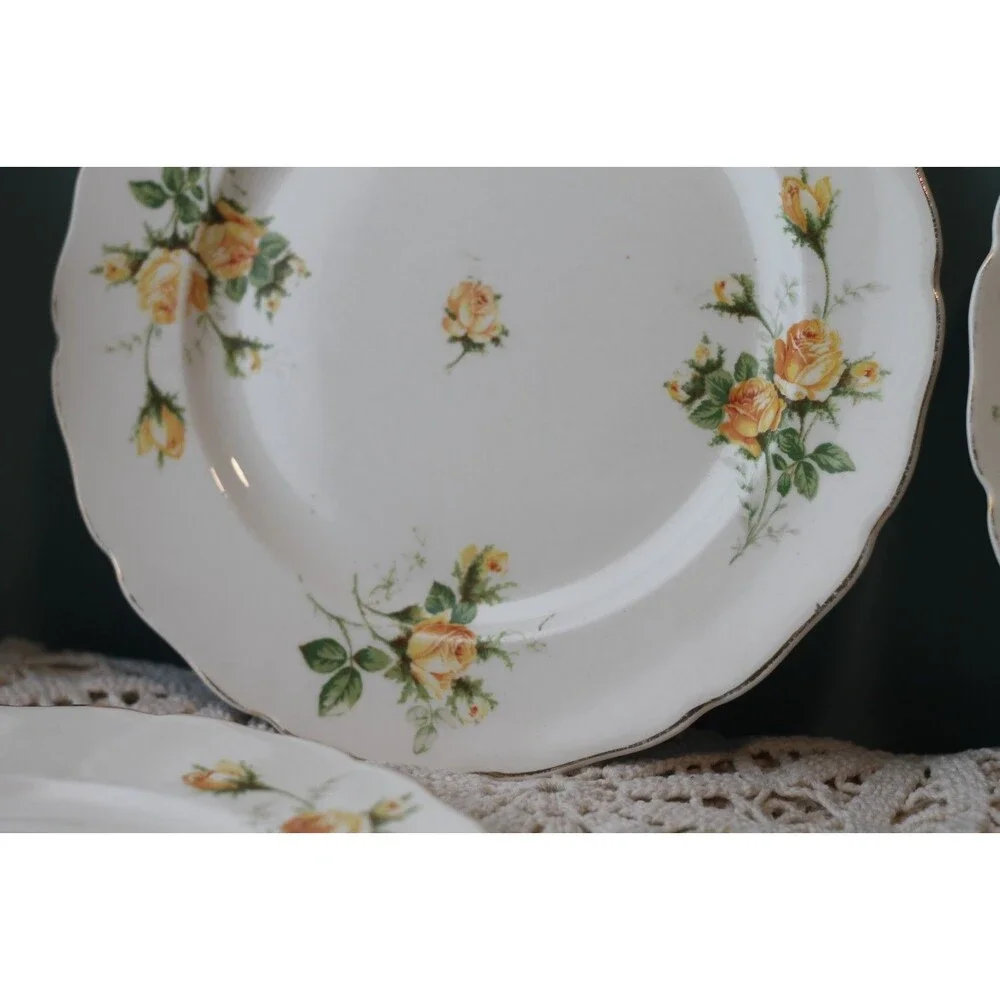 22 Kt Gold Rim Yellow Rose 10